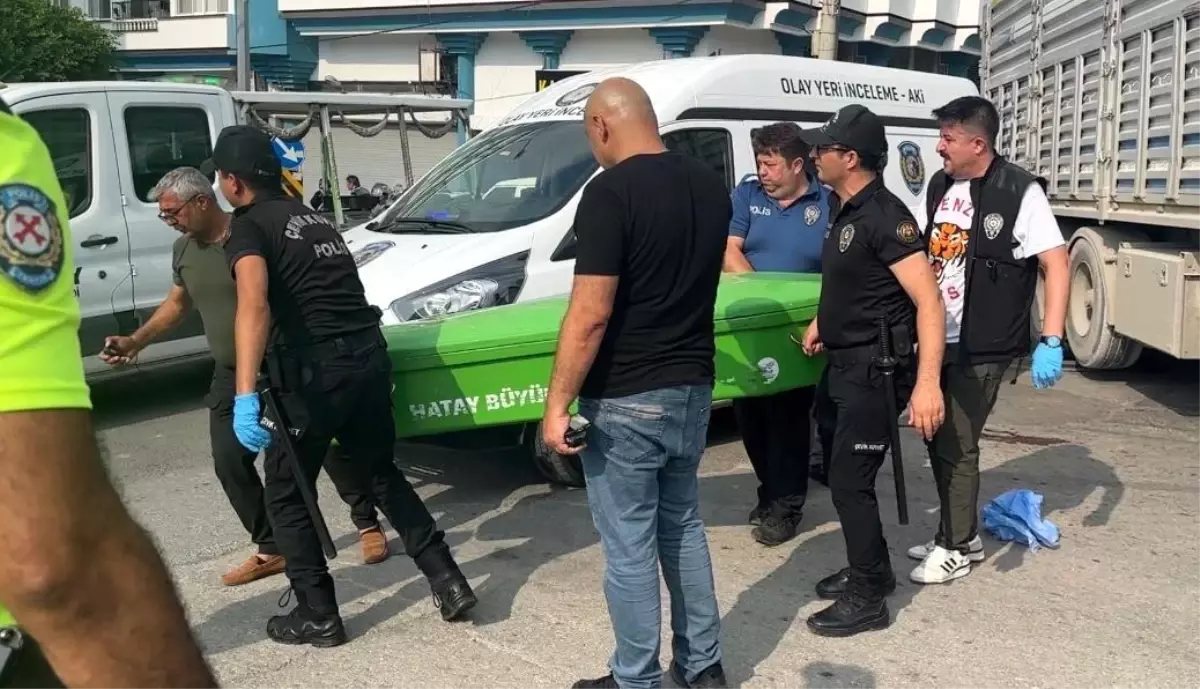 İSKENDERUN'DA TIRIN ÇARPTIĞI KADIN HAYATINI KAYBETTİ